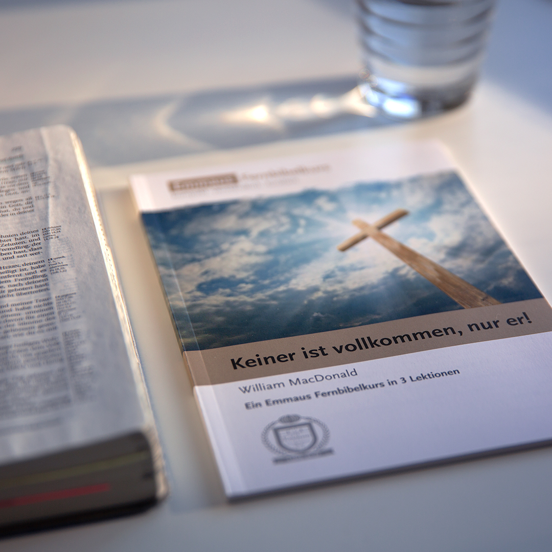 <strong>Startkurs</strong> EMMAUS Kernprogramm: Keiner ist vollkommen, nur er!