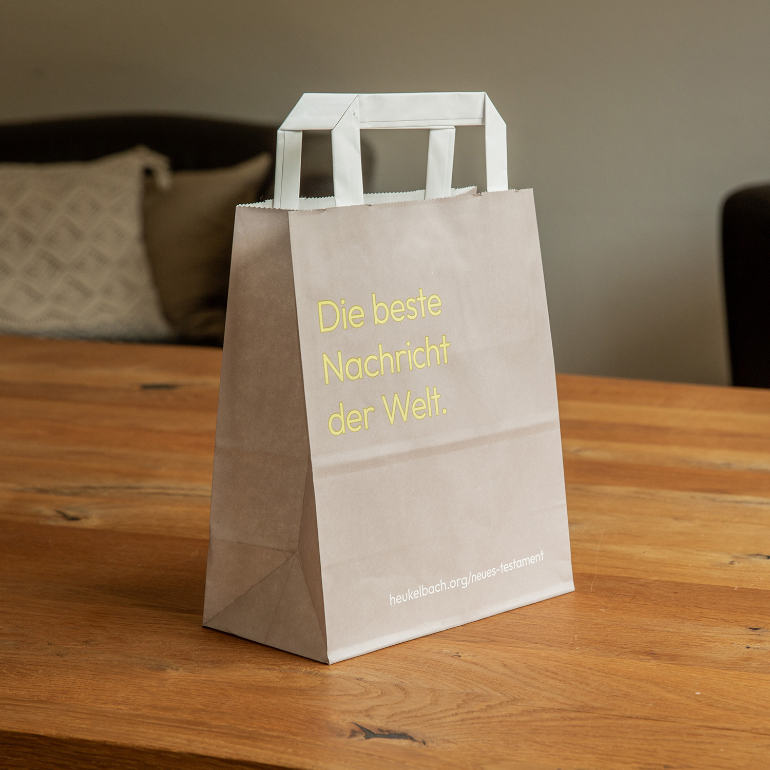 Papiertüte für Büchergeschenke