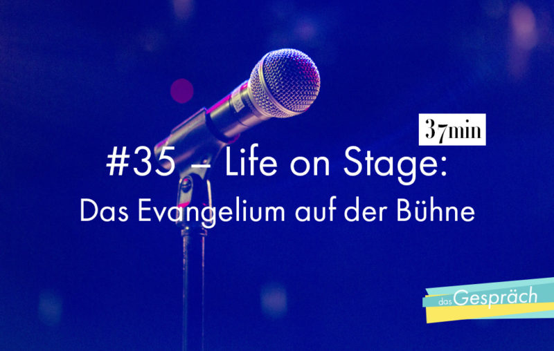 Microphone auf Konzert als Titelbild für das Gespräch Life on Stage - Das Evangelium auf der Bühne
